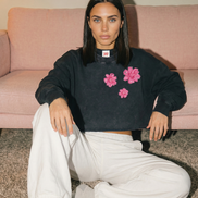 Nostalgic Snow Washed Raw Edge Cropped Sweatshirt