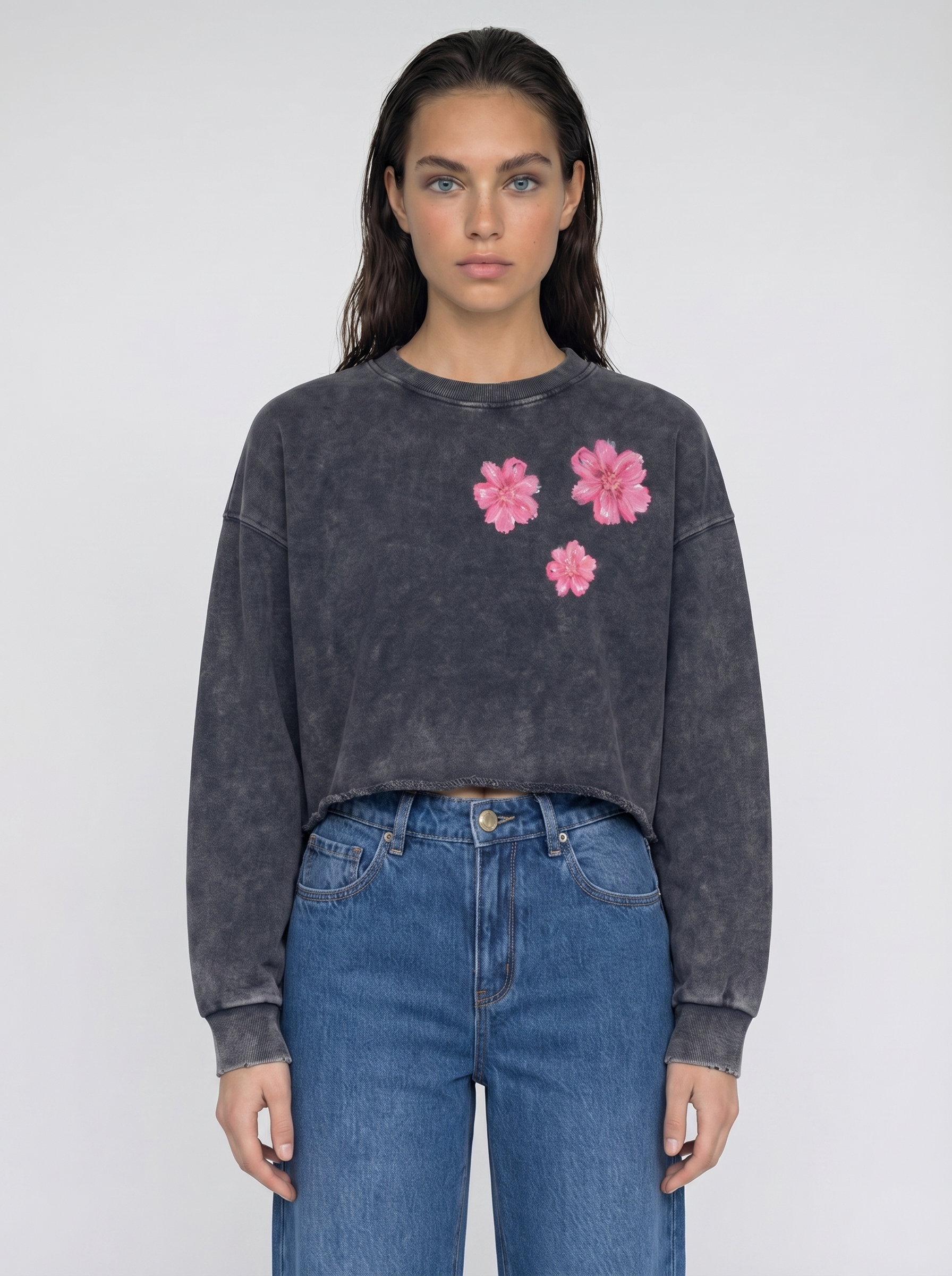 Nostalgic Snow Washed Raw Edge Cropped Sweatshirt