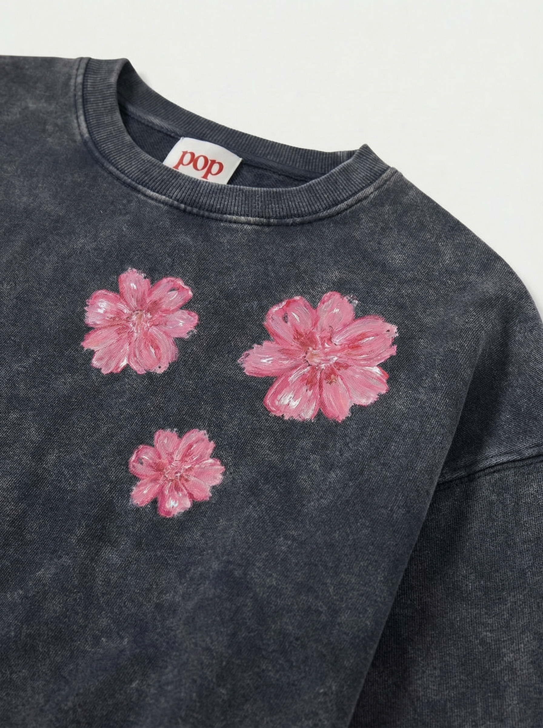Nostalgic Snow Washed Raw Edge Cropped Sweatshirt