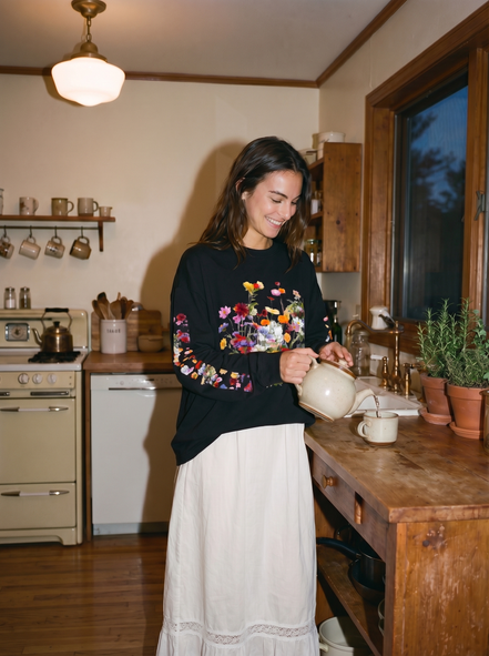 Nostalgic Florals Oversized Tee Black